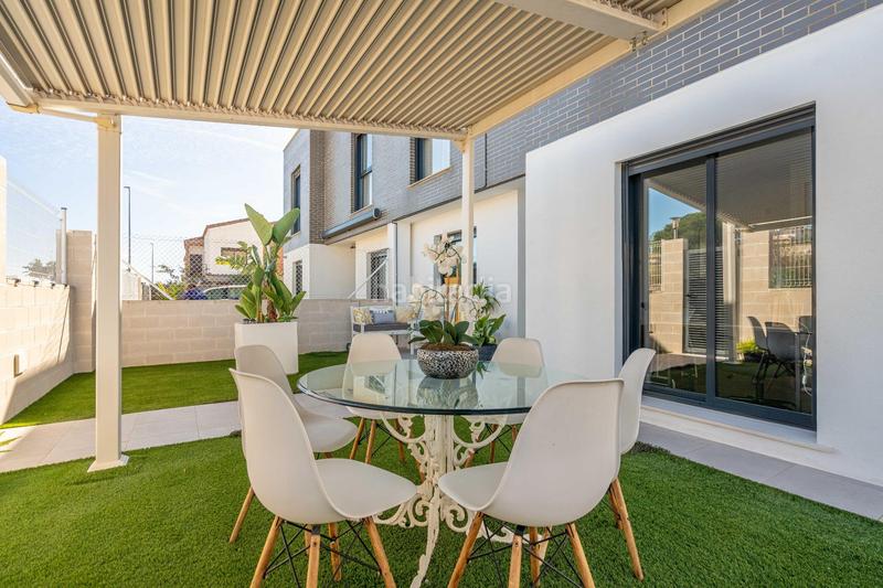 Foto beb9ee17-0362-4164-b43f-7cdfa87c453b. Maison jumelée avec chauffage parking piscine dans San Antonio de Benagéber