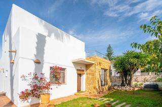 Chalet à La Cañada. El refugio de formentera en la cañada luz, calma y la sombra de