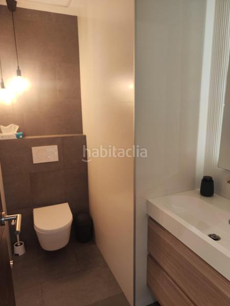 Foto f19fdeaf-056b-41db-b588-d7acdc824781. Traspàs local comercial a Russafa Valencia