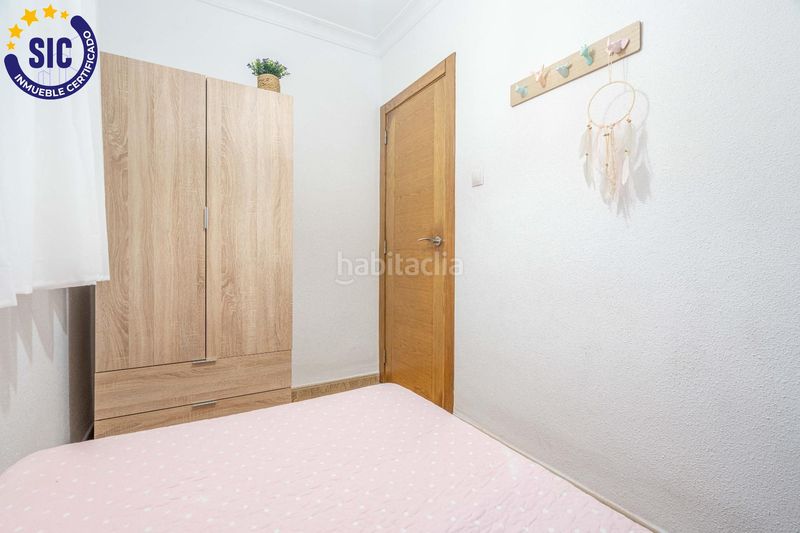 Foto 2446282a-a7d9-4be2-be34-ee2acbcdc63d. Apartament amb aparcament a El Perelló Sueca