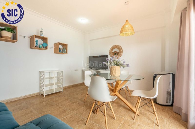 Foto a4a5f1aa-7a06-47aa-bf1d-9e003b2fc6fc. Apartament amb aparcament a El Perelló Sueca