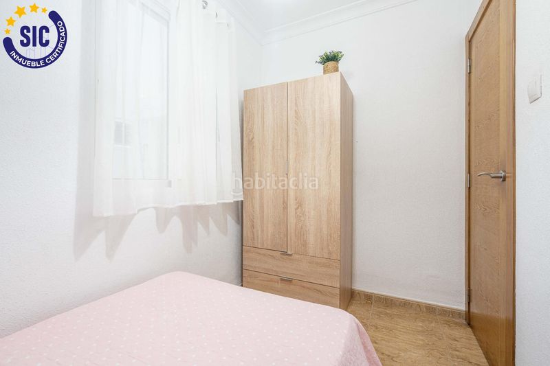 Foto c24a5196-d131-4a88-a310-e6d91bebc40f. Apartament amb aparcament a El Perelló Sueca