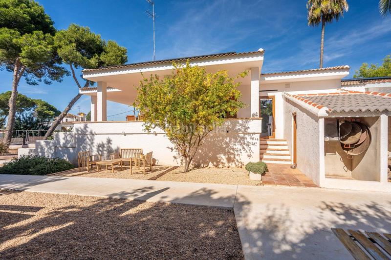 Foto 2ea0663e-214b-43b1-a2ec-a0aa97e9c082. Chalet con riscaldamento parcheggio piscina in La Cañada Paterna