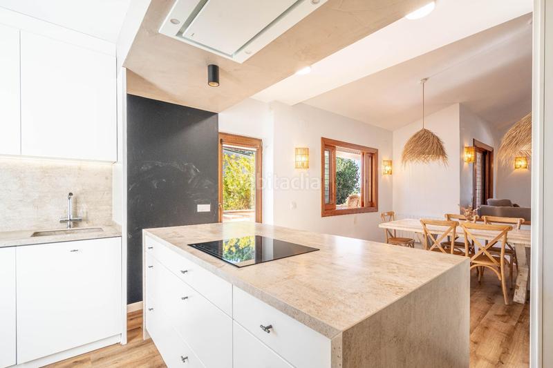 Foto 5658feb2-4433-4cac-b2d4-c9486806ef6c. Chalet con riscaldamento parcheggio piscina in La Cañada Paterna