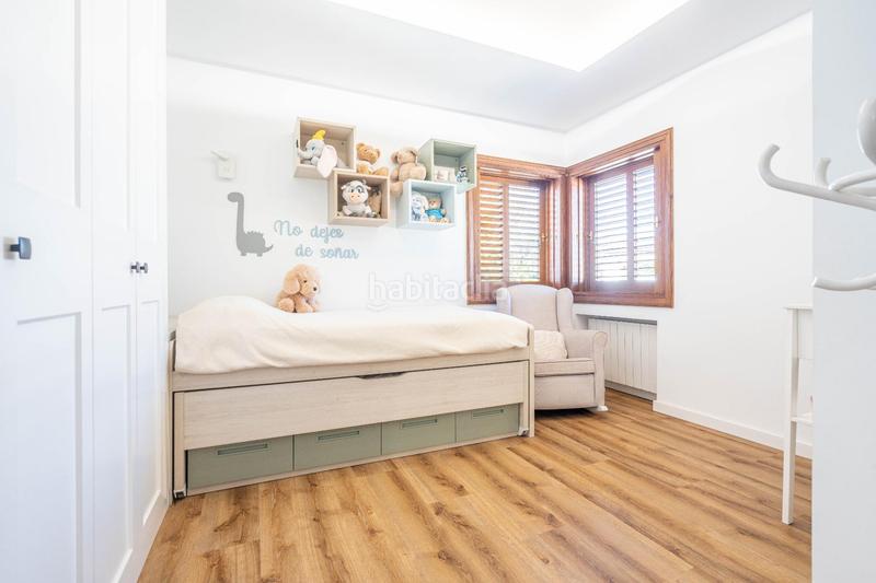 Foto 5c45f518-b2ee-4af9-bc54-f155d99d78eb. Chalet con riscaldamento parcheggio piscina in La Cañada Paterna