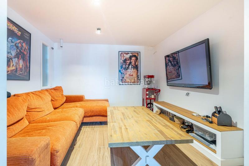 Foto ac581fc8-6985-45c0-b17d-487821a4f294. Chalet con riscaldamento parcheggio piscina in La Cañada Paterna