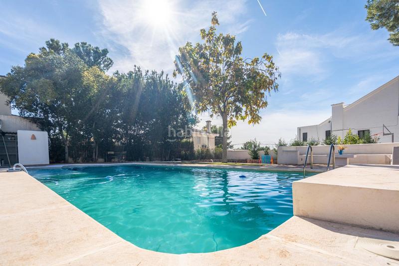 Foto f567249e-dc3d-4b4d-ae3b-1f80cb32a772. Chalet con riscaldamento parcheggio piscina in La Cañada Paterna