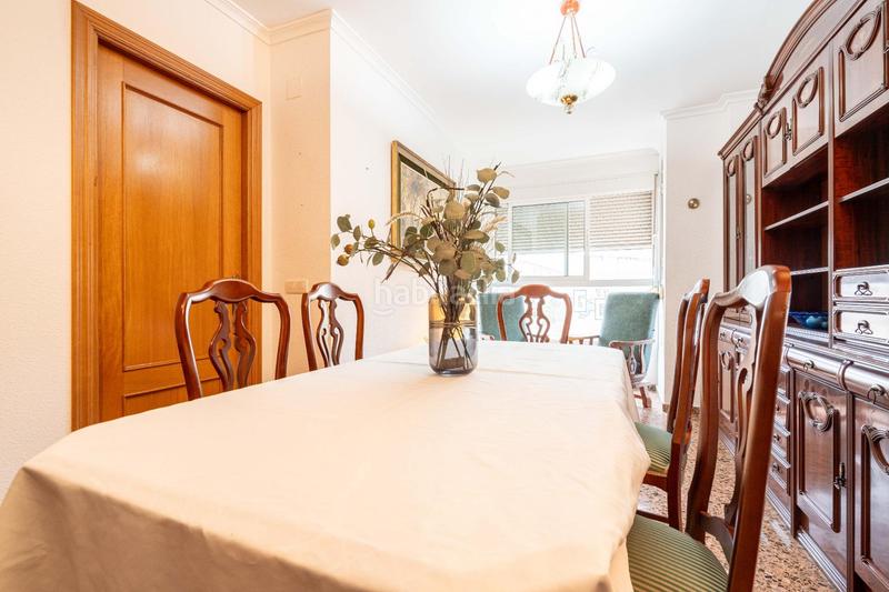 Foto 3565c202-0a85-4b27-9d80-8a5790274c8d. Piso en dr. lluch, vivienda del 2002. 2 baños. en Valencia