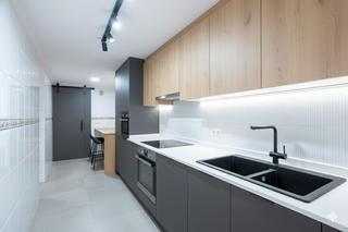 Appartement  Calle dr lluch. En dr. lluch, vivienda del 2002. 2 baños.