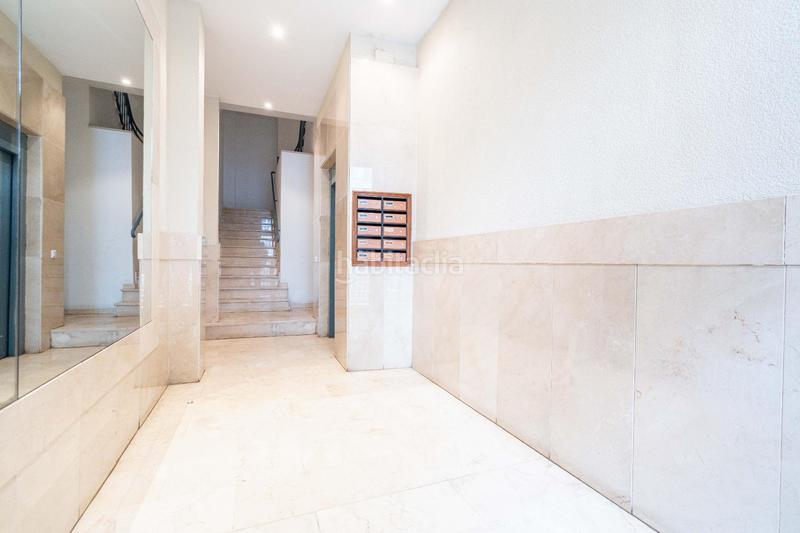 Foto 59322d7f-758b-4acc-a15f-da496947870f. Piso en dr. lluch, vivienda del 2002. 2 baños. en Valencia