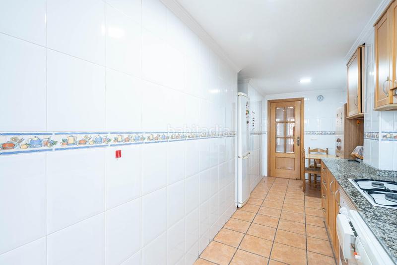 Foto bd85a7e5-96d6-438f-80af-f6256f4cd545. Piso en dr. lluch, vivienda del 2002. 2 baños. en Valencia