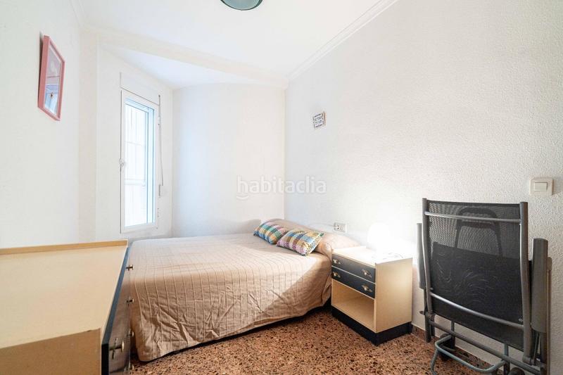 Foto e3a90e83-270a-48b9-b976-8209249bab69. Piso en dr. lluch, vivienda del 2002. 2 baños. en Valencia