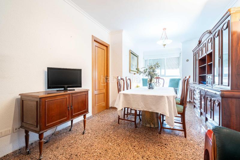 Foto ecfccdee-2256-479f-b358-dba26130397a. Piso en dr. lluch, vivienda del 2002. 2 baños. en Valencia