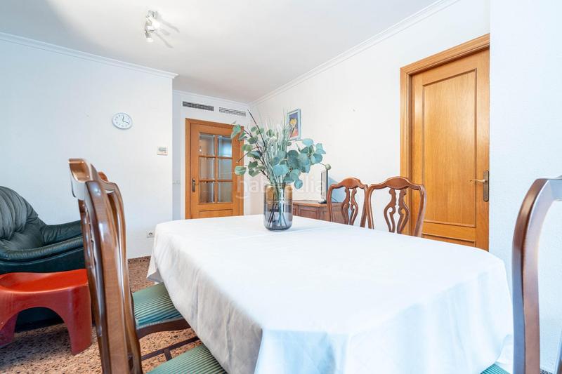 Foto f2e32c42-0068-43a2-9031-8bbb7f0848fe. Piso en dr. lluch, vivienda del 2002. 2 baños. en Valencia