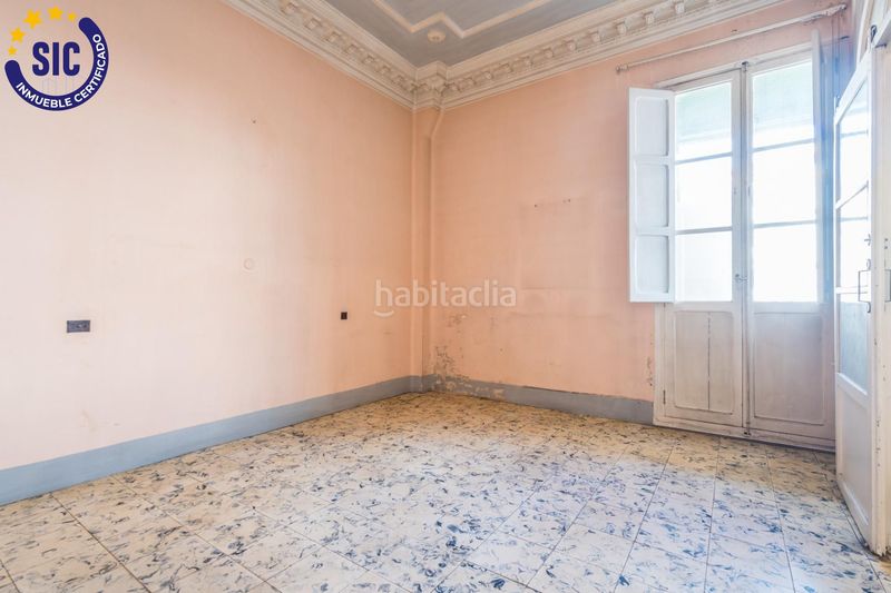 Foto 73e64e49-c7e6-4cd8-8f56-05c8f2242369. Pis a Russafa Valencia