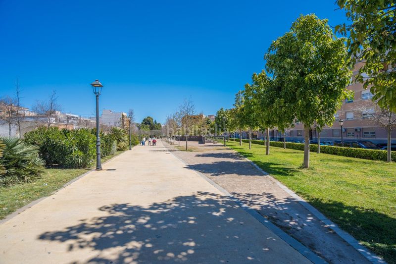 Foto fecfb1ed-ac90-43fd-92c6-4ad5682890e6. Local comercial a Benimàmet Valencia
