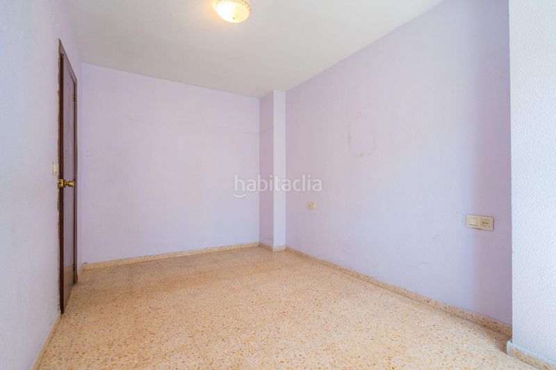 Piso vive junto al mediterráneo! luminoso piso de 4 dorm. en av. malvarrosa en Valencia - Imagen 23