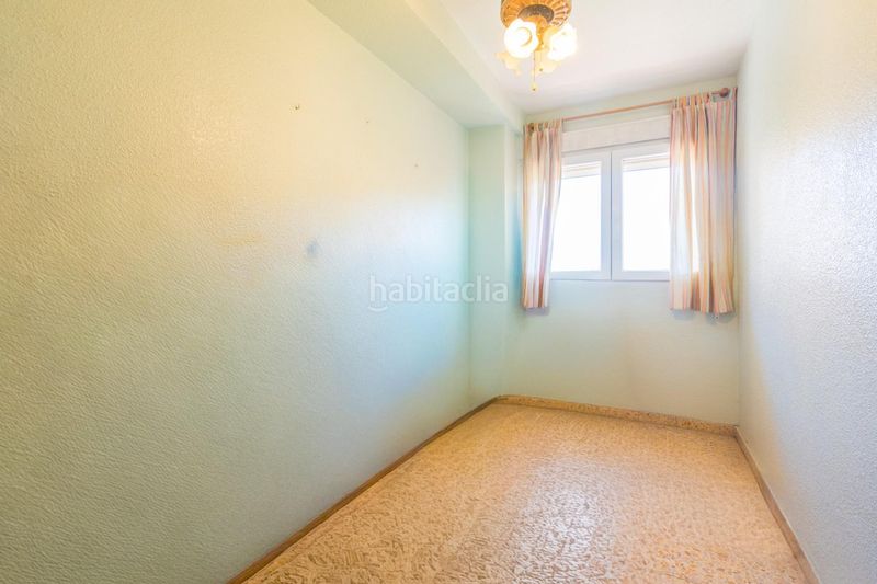 Piso vive junto al mediterráneo! luminoso piso de 4 dorm. en av. malvarrosa en Valencia - Imagen 32