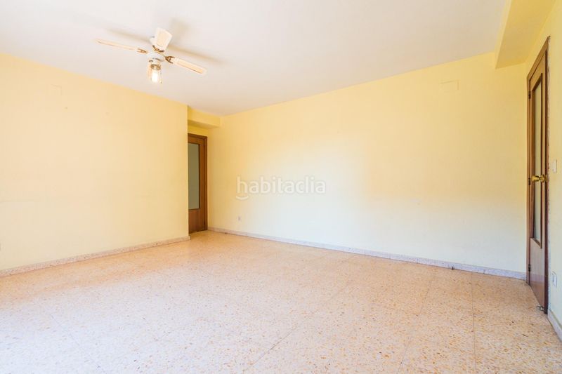 Piso vive junto al mediterráneo! luminoso piso de 4 dorm. en av. malvarrosa en Valencia - Imagen 10