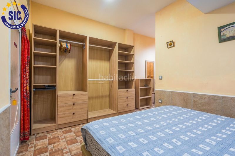 Foto b5d4673d-4ea1-489f-a49d-3a8f03beded7. Planta baixa amb calefacció aparcament a El Cabanyal-El Canyamelar Valencia