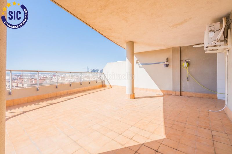 Foto adf2c2be-336d-4b95-a389-def24085948e. Àtic amb calefacció aparcament piscina a La Constitución-Canaleta Mislata