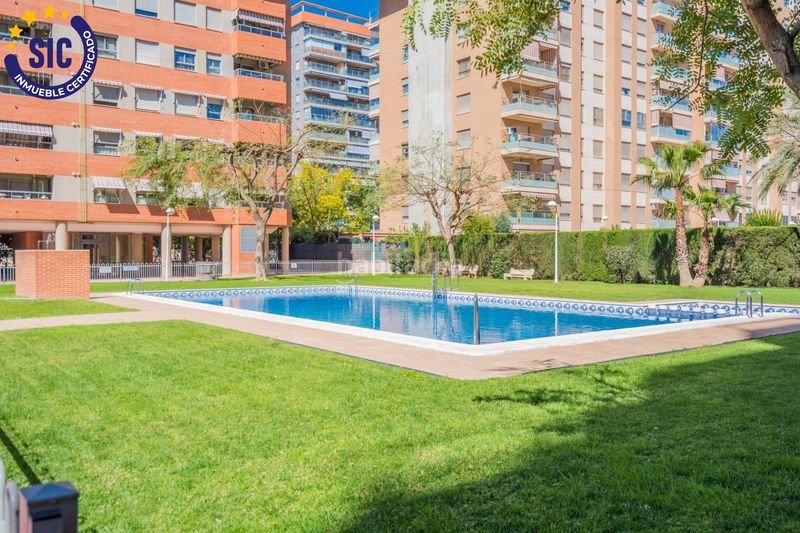 Foto bb5bce09-dab8-4a92-918b-c8b3f874c909. Àtic amb calefacció aparcament piscina a La Constitución-Canaleta Mislata