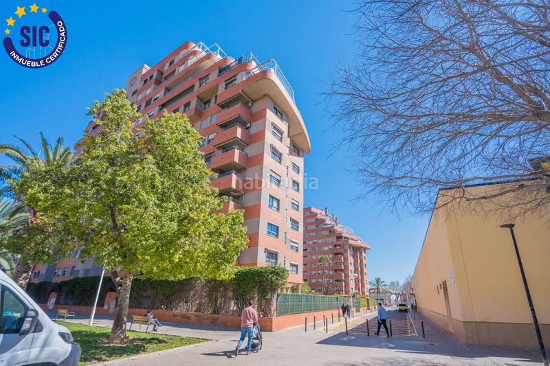 Foto efd6a946-1351-4088-b47b-575a516b2853. Àtic amb calefacció aparcament piscina a La Constitución-Canaleta Mislata