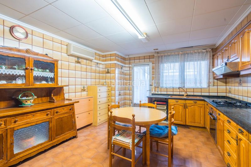 Foto b463cf4a-773f-4fb5-9171-ca42c56bd607. Casa adossada amb aparcament a Doctor Palos - Alto Palancia Sagunt