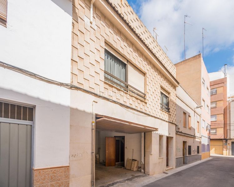 Foto da1807ad-b0ee-4ac0-9685-92c20e110ef8. Casa adossada amb aparcament a Doctor Palos - Alto Palancia Sagunt