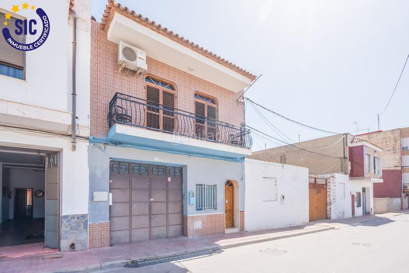 Foto fa5191d8-1e2e-4413-854b-6912a2cd71f0. Planta baixa amb aparcament a Alginet