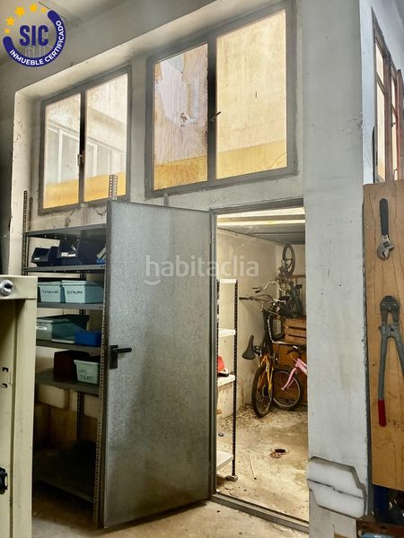 Foto a5e431ea-d774-4dea-9bd3-9c871014f4cc. Local comercial a Antiga Moreira Sagunt