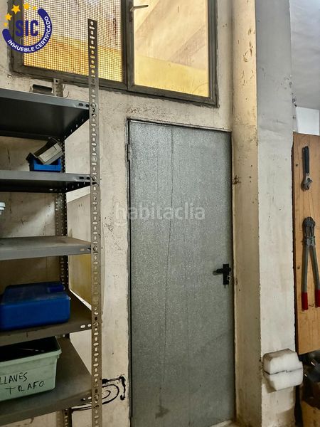 Foto b1b6ed37-e4ed-46b8-9554-8685a19f2bbb. Local comercial a Antiga Moreira Sagunt