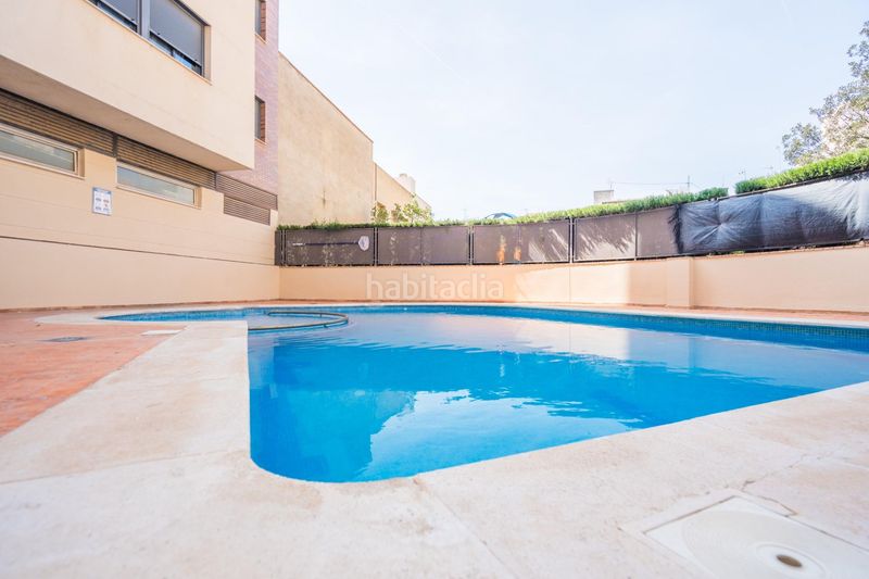 Foto 00cccccb-dcbe-4d7a-a709-e7790344f0ff. Àtic amb calefacció aparcament piscina a Riba - roja de Túria