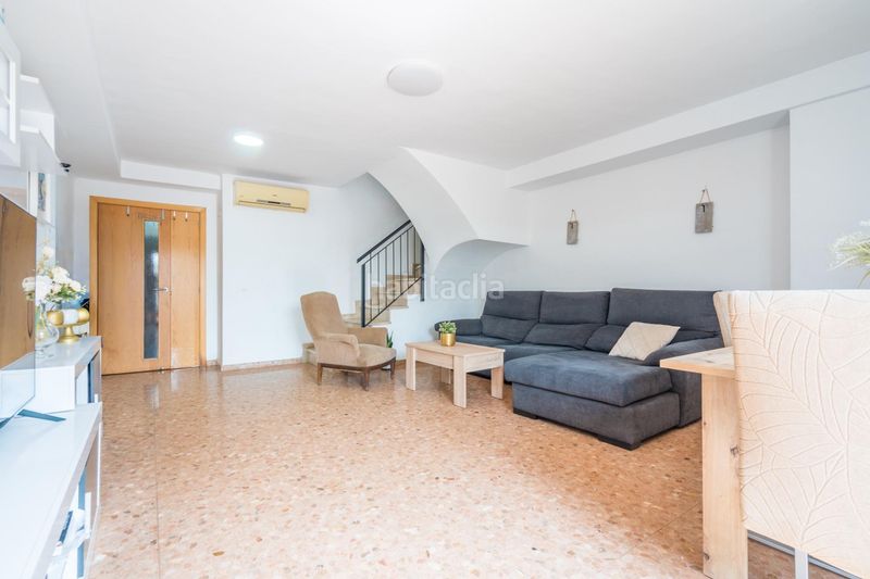 Foto 0daf20ab-6770-4709-af78-d3a4c5ff7bcc. Àtic amb calefacció aparcament piscina a Riba - roja de Túria