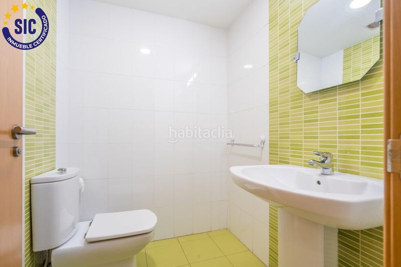 Foto b968b756-5fa2-470b-b64e-b1fbe5f1a3c0. Àtic amb calefacció aparcament piscina a Riba - roja de Túria
