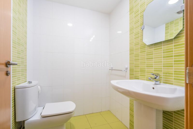 Foto ca18d172-49dd-471b-9837-2ac014a614e1. Àtic amb calefacció aparcament piscina a Riba - roja de Túria