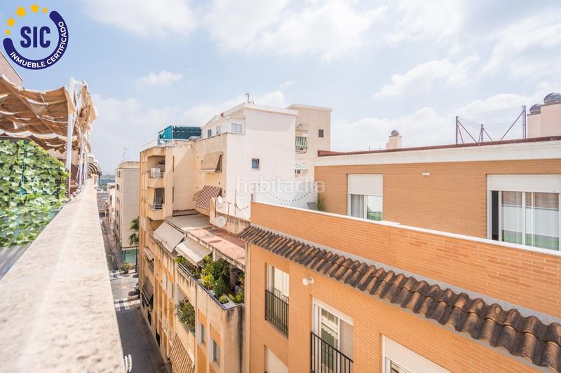 Foto ecd7d8d0-7e31-4a36-a6fb-c856e2036455. Àtic amb calefacció aparcament piscina a Riba - roja de Túria