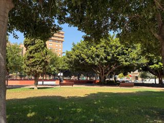 Location Appartement  Avenida baleares. Vivienda en alquiler amueblada junto a la avenida de francia con