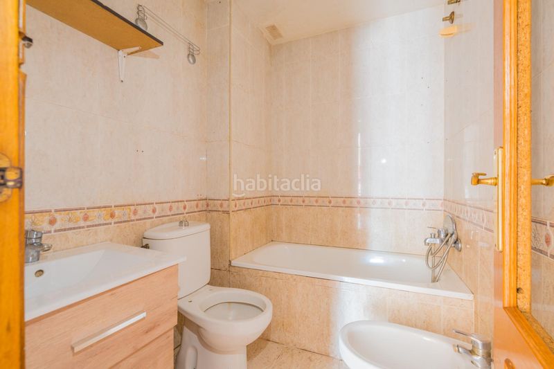 Foto 36bd4fa7-e80e-4fe5-8a72-9a90e4055e06. Pis a Torrefiel Valencia