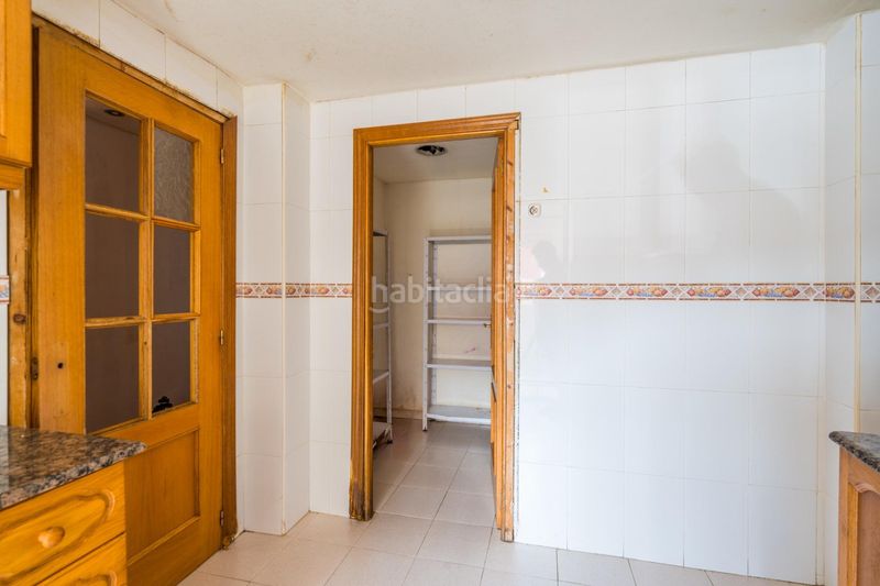 Foto fee555b9-73c4-44b7-aa95-5b064dba77cf. Pis a Torrefiel Valencia
