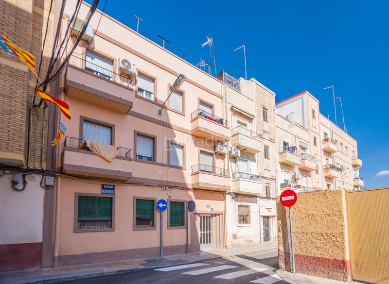 Foto ccaec9c8-3050-4447-bed3-4b90f4880ddc. Pis a El Castellar i l'Oliverar Valencia
