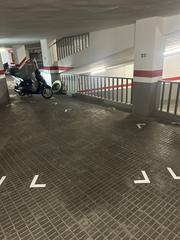 Parking voiture  N/a. Posibilidad de compra tambien de plaza de moto