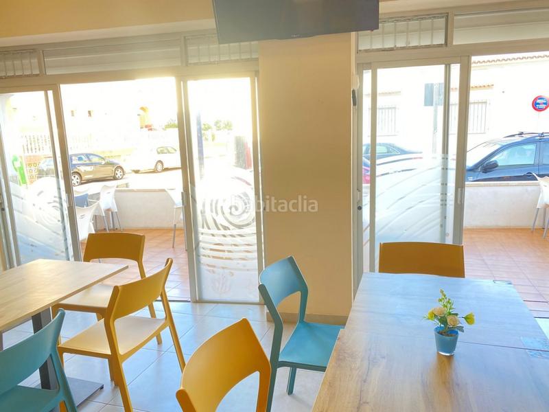 Foto 394e7372-07ca-4f2a-b5cd-da1e402bc031. Locale commerciale in Piles