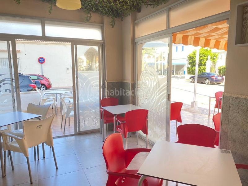 Foto 479ea3a5-f9d5-4b94-be17-32fc48a04da2. Locale commerciale in Piles