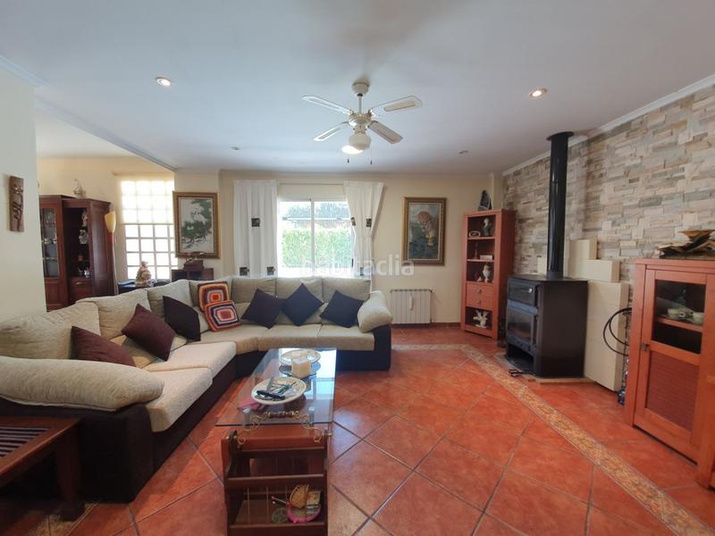 Foto 52a4e00d-4e5d-4ab9-a3cc-1f862dcd0ca7. Chalet con riscaldamento parcheggio piscina in Sierra Perenchiza-Cumbres de Calicanto-Sto Domingo Chiva