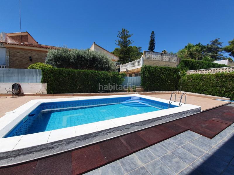 Foto 9b246679-8cf5-4715-b6b1-d3dbc92ad669. Chalet con riscaldamento parcheggio piscina in Sierra Perenchiza-Cumbres de Calicanto-Sto Domingo Chiva