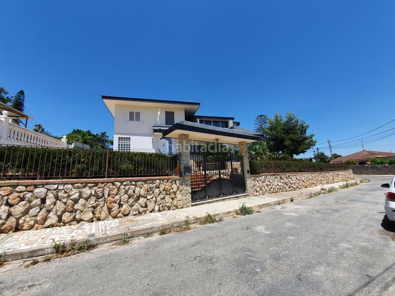 Foto c02987cd-5176-4e08-98c8-41f3ba40fb03. Chalet con riscaldamento parcheggio piscina in Sierra Perenchiza-Cumbres de Calicanto-Sto Domingo Chiva