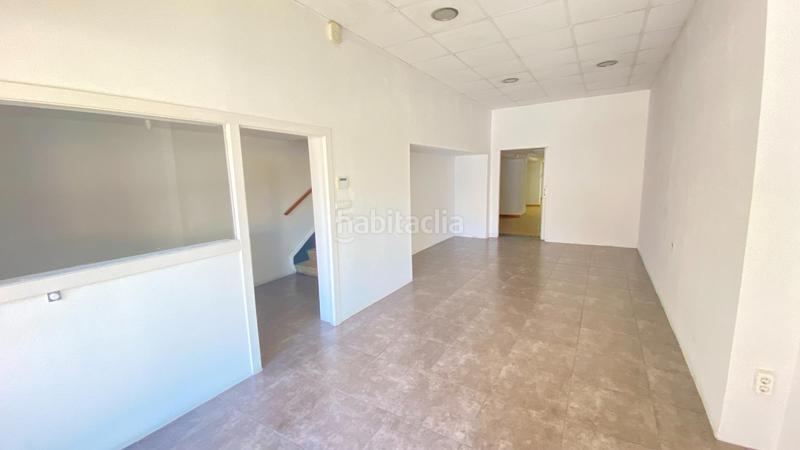 Foto 427f9402-4c57-44de-b880-51e85c37708e. Local commercial dans Marxalenes Valencia