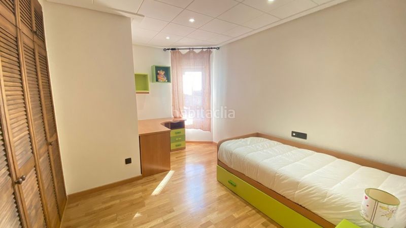 Foto c92bf5e4-a990-47dc-9672-ee3dd22bdcad. Àtic amb calefacció aparcament a Silla