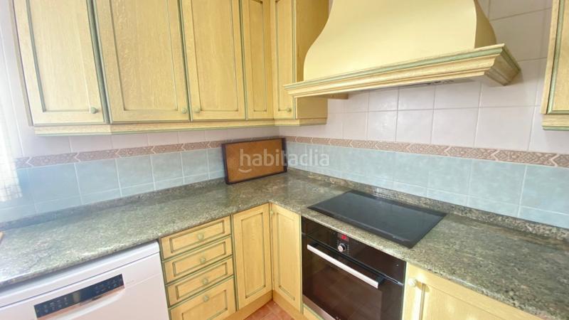 Foto e042f9e8-fb5b-48b3-863c-e3059d566148. Àtic amb calefacció aparcament a Silla